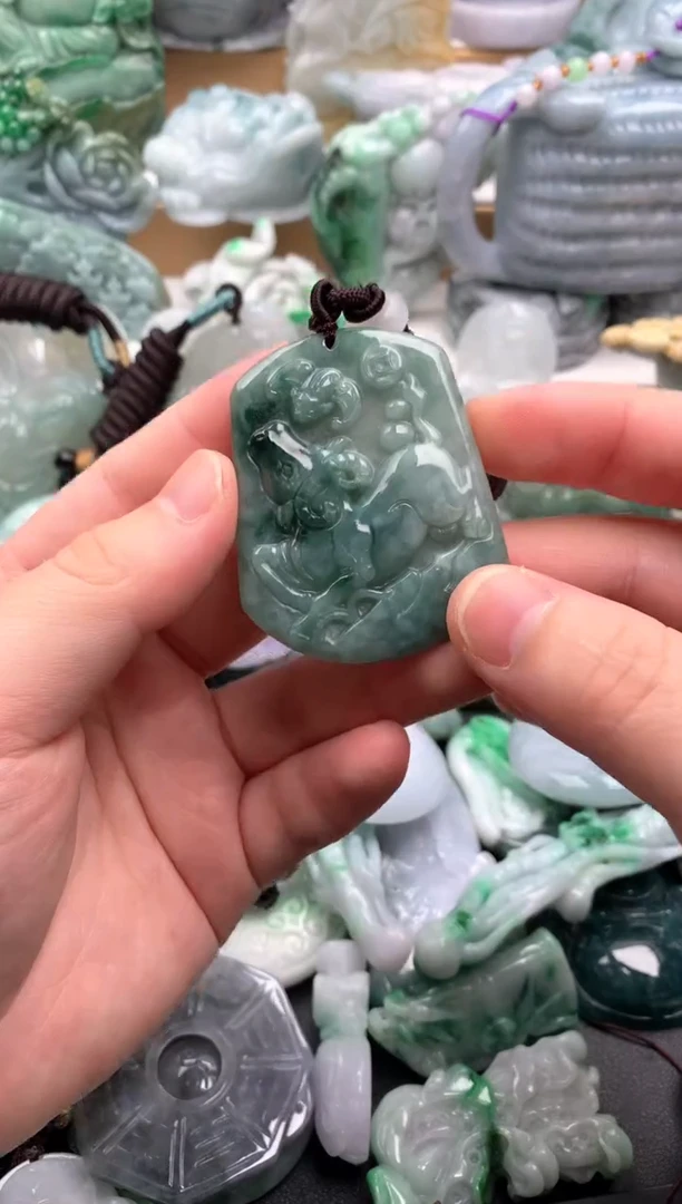 吊坠(不含链)未镶嵌翡翠1