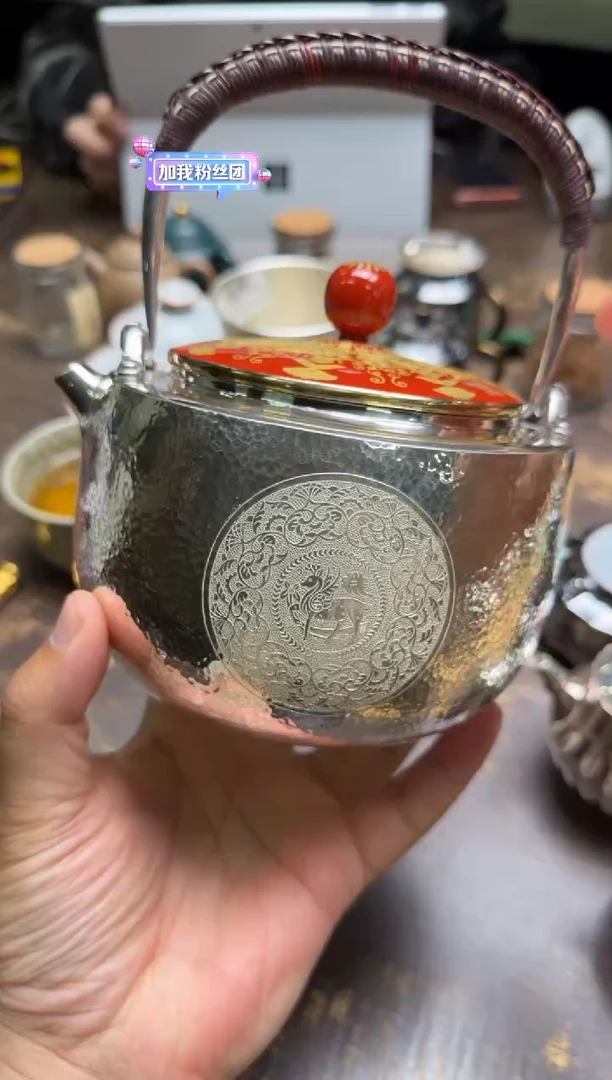 爱****猫艺林堂&李小白联名款宫墙红堆金太平盛世银壶