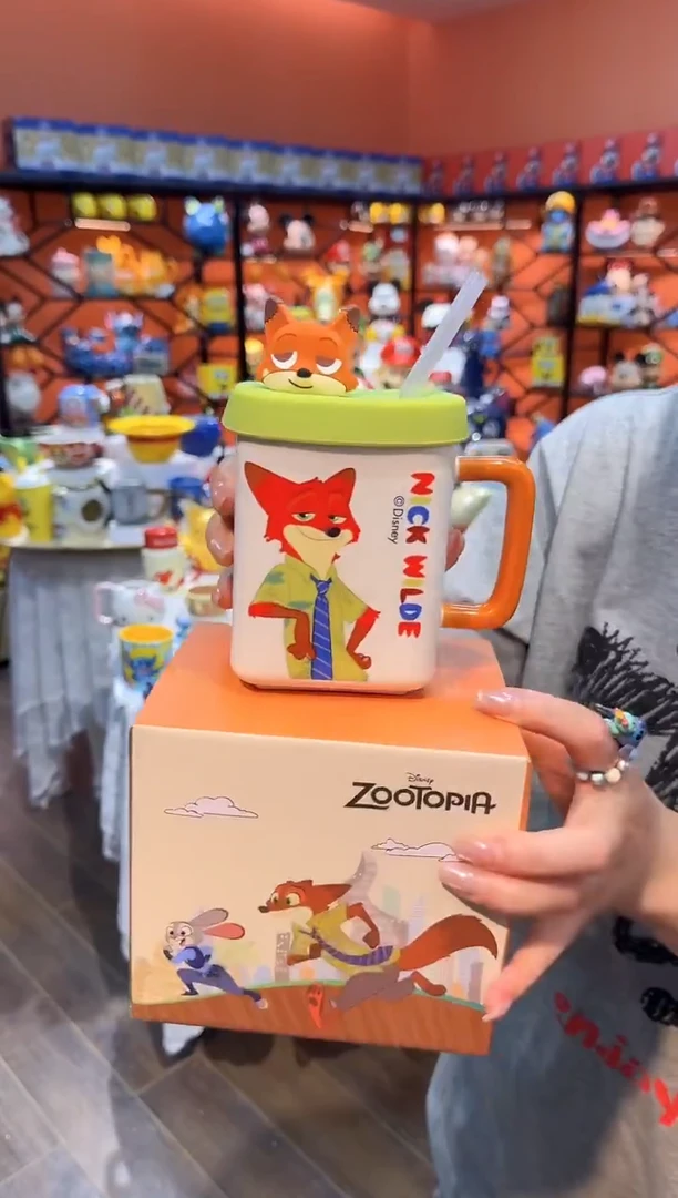 瓷片@@疯狂动物城狐尼克四方陶瓷吸管杯