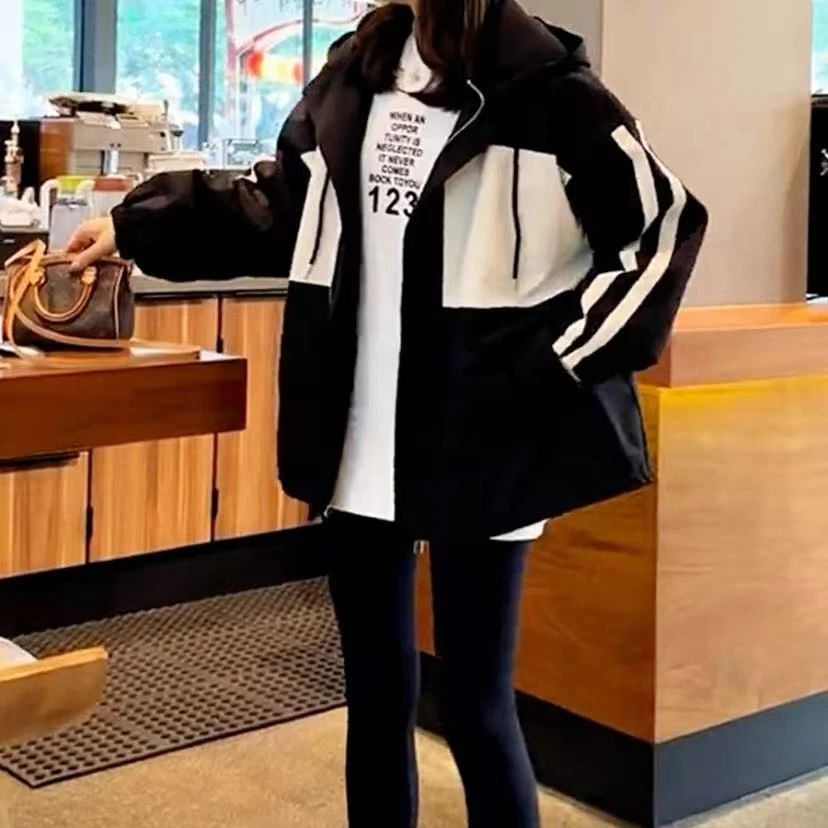 男女同款Y569黑拼撞色连帽外套
