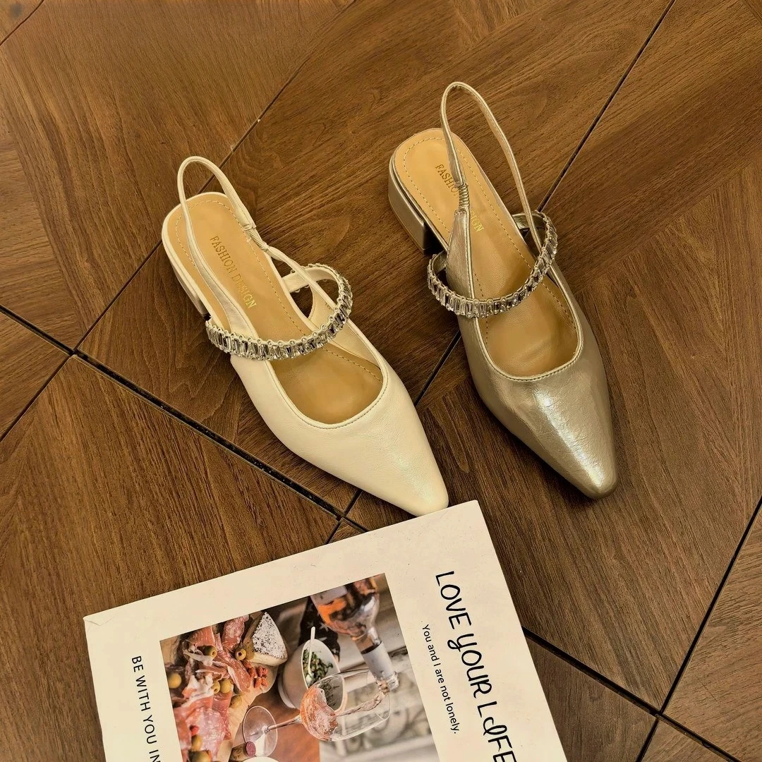 啄木鸟外穿凉鞋气质百搭夏季平底尖头时尚夏季细跟粗跟单鞋女