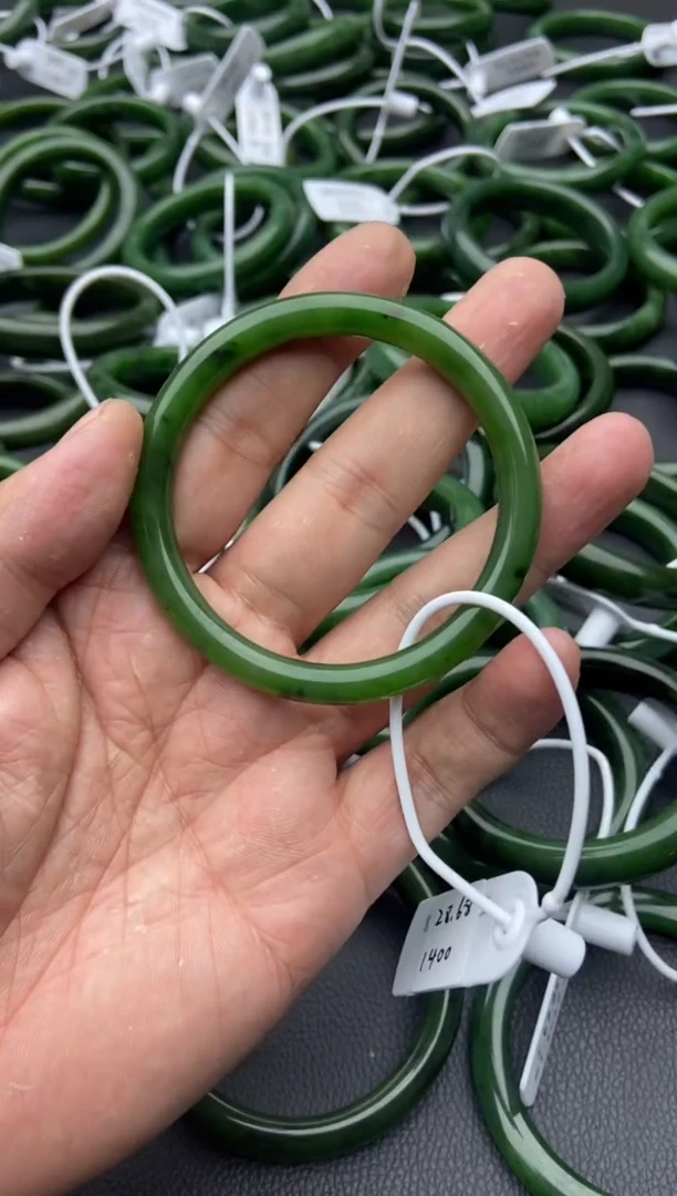 未镶嵌手镯和田玉（碧玉）42-57.6