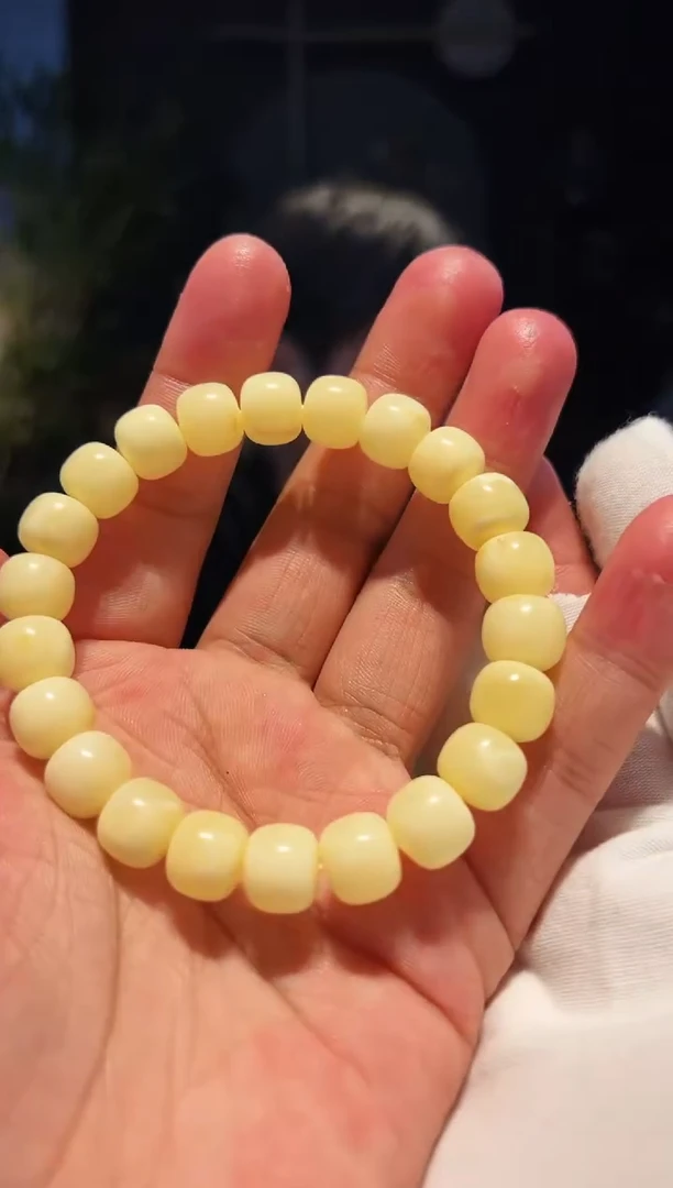 未镶嵌蜜蜡手串11+单圈