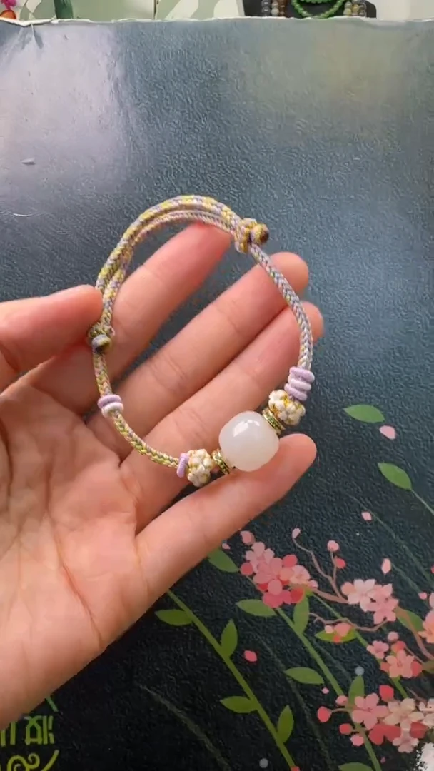 和田玉未镶嵌颈饰吊坠