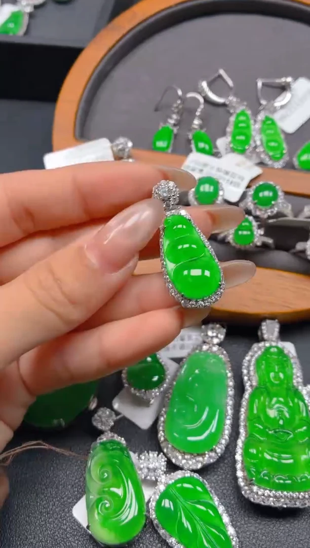 吊坠(不含链)银S925镶嵌翡翠1