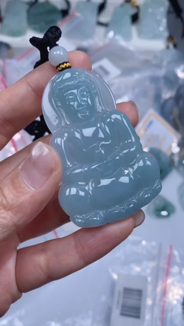 颈饰未镶嵌翡翠吊坠