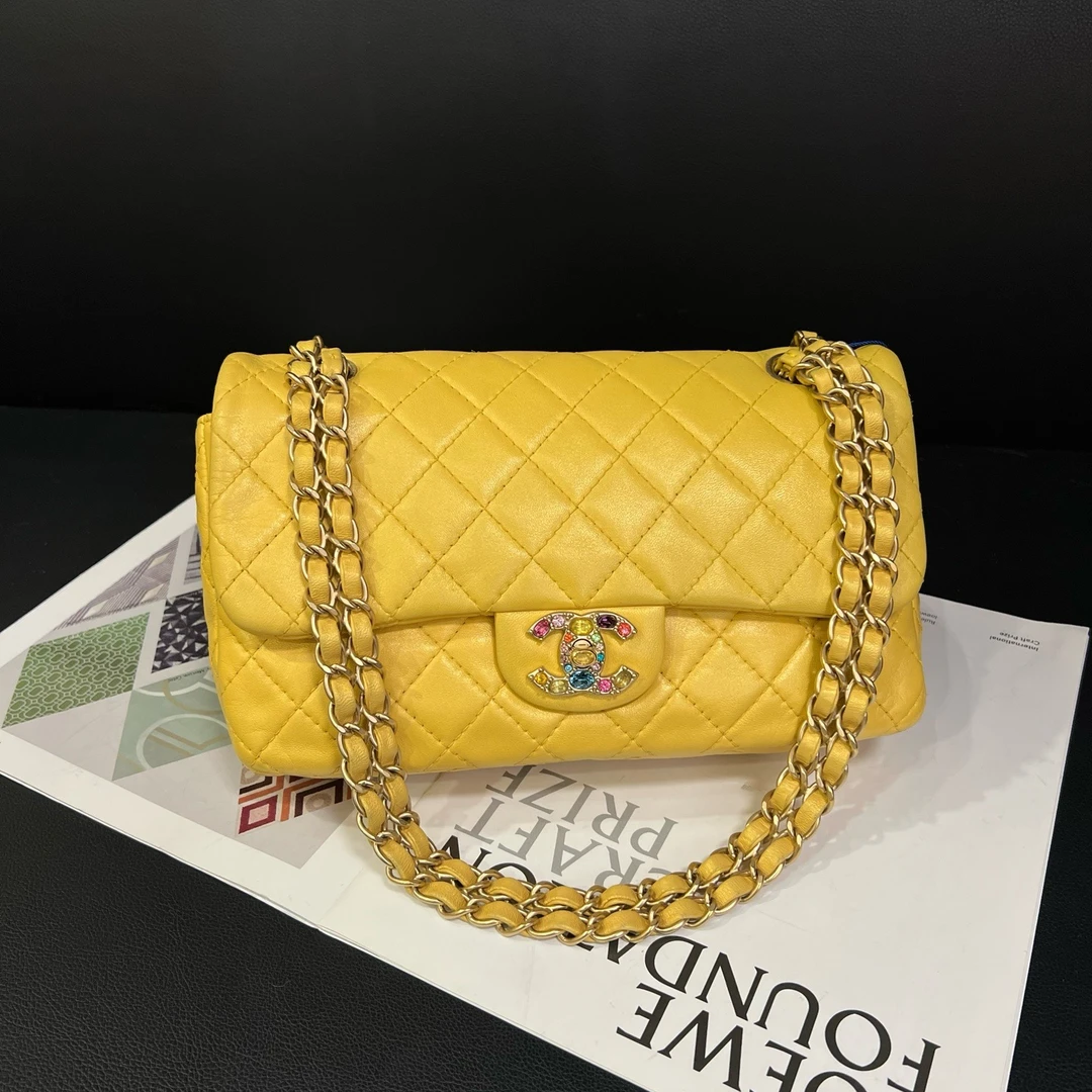 99新 Chanel/香奈儿 专柜23500黄色11P宝石扣cf有标无卡B5903