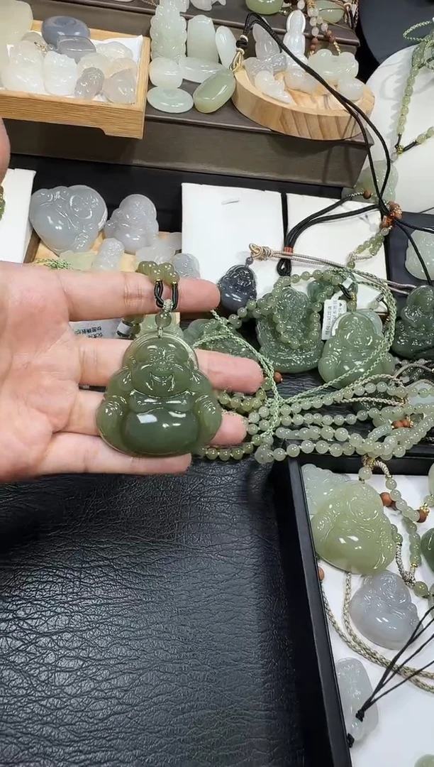 颈饰未镶嵌和田玉蓝*45高冰佛公