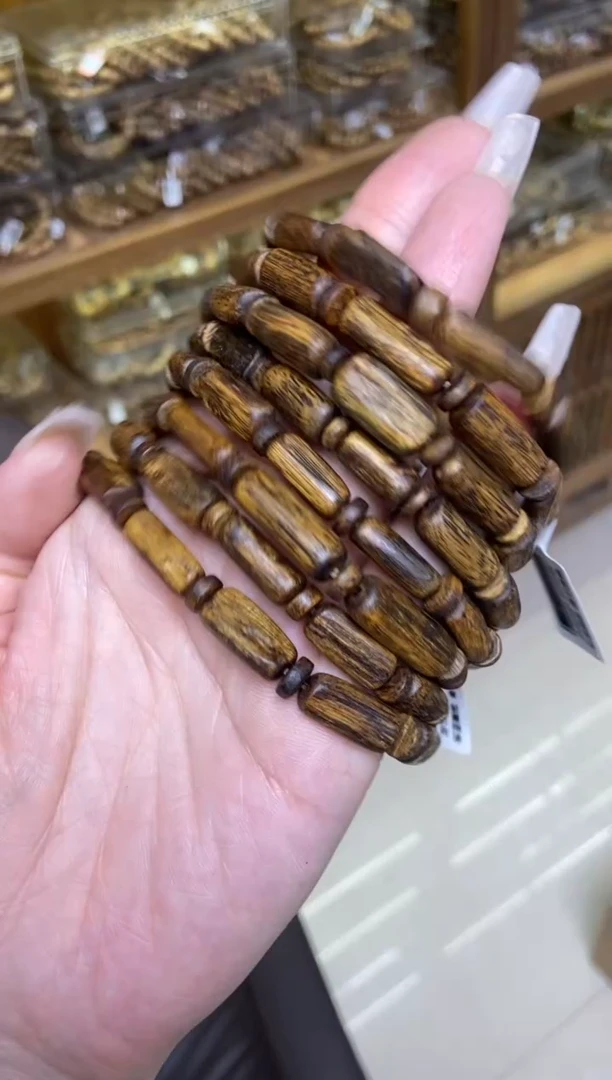 沉香手串海南红金猊随型单圈多样性发其一
