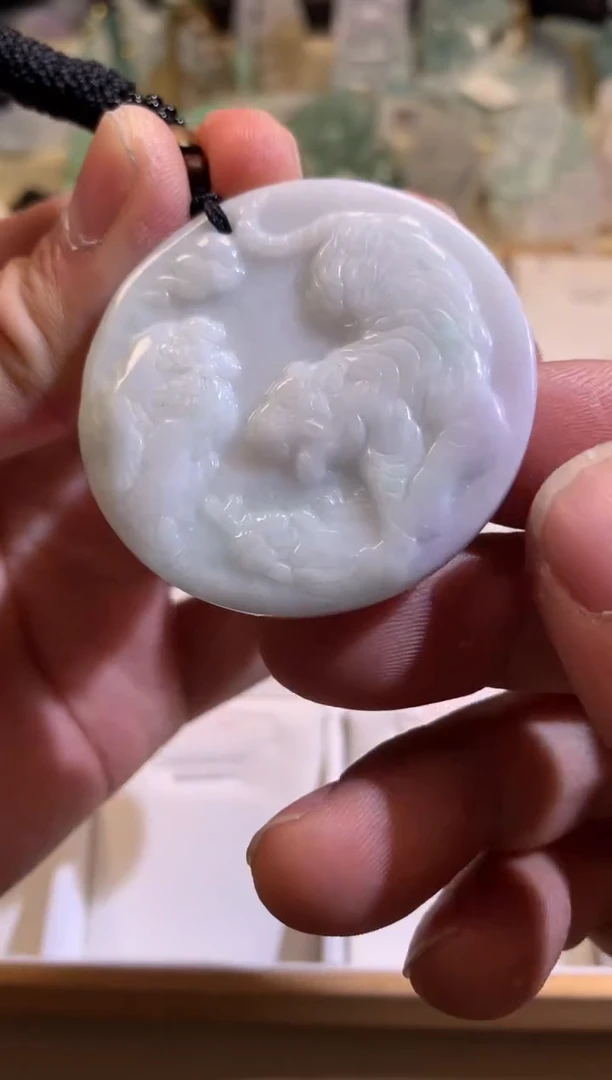 【闪购商品】翡翠颈饰未镶嵌02/17/200