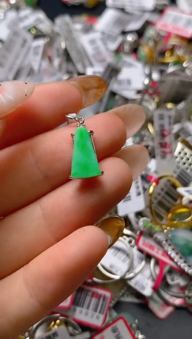 银S925镶嵌戒指翡翠百内无证书