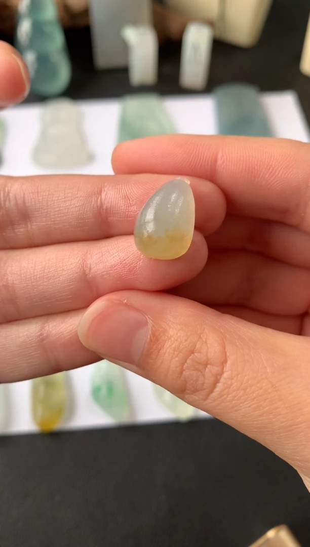 【闪购商品】定制翡翠未镶嵌翡翠
