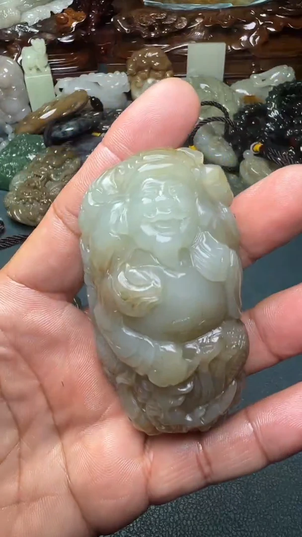 未镶嵌和田玉把件-