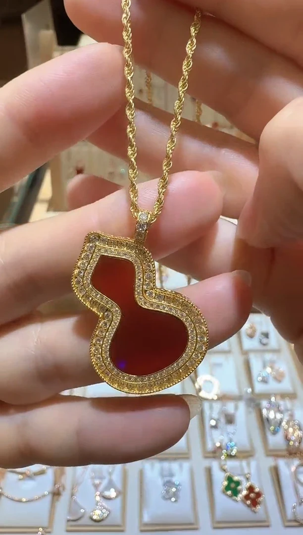 玛瑙/玉髓项链18K金镶嵌葫芦