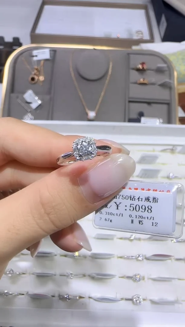 18K金镶嵌戒指/指环钻石18K金镶嵌 戒指/指环   4230