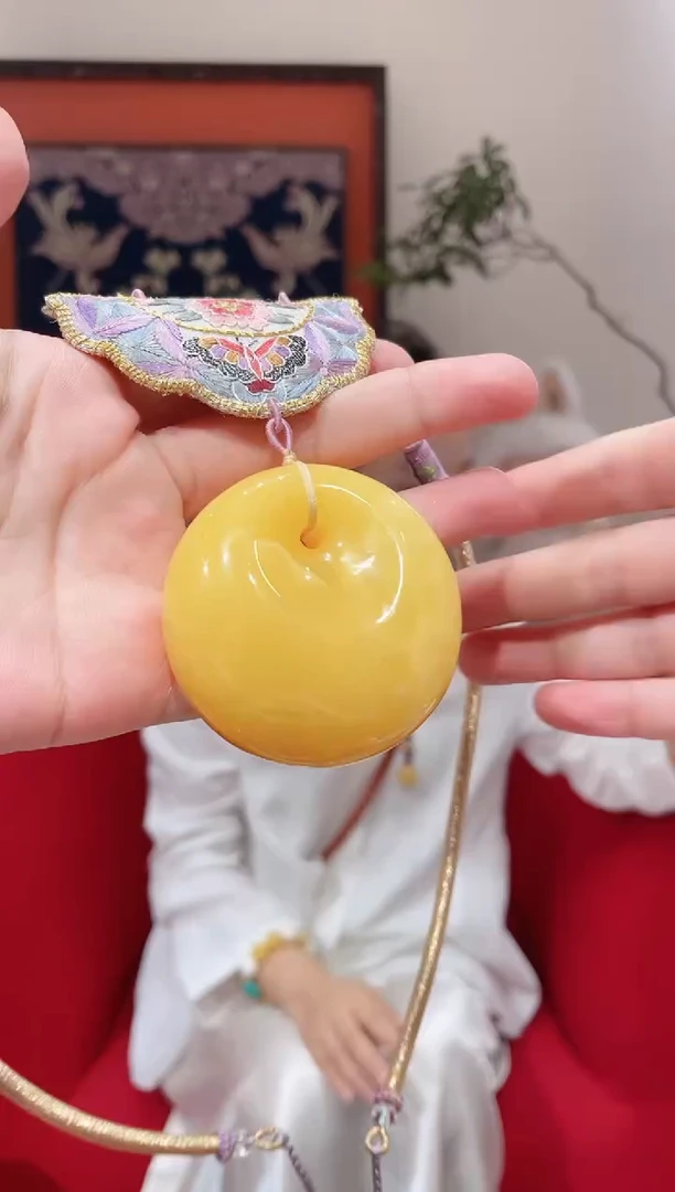 蜜蜡颈饰未镶嵌蜜蜡