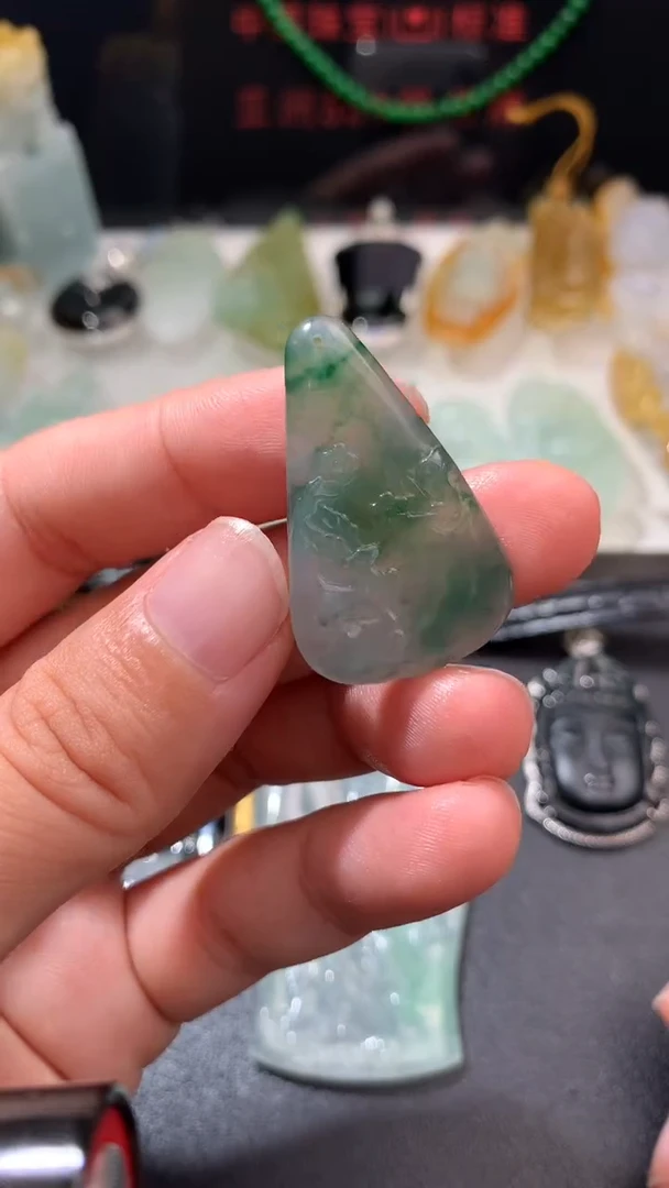 未镶嵌定制翡翠