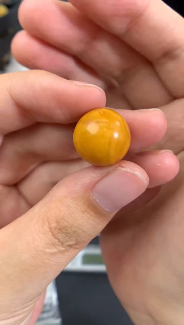 蜜蜡未镶嵌珠宝奇石1