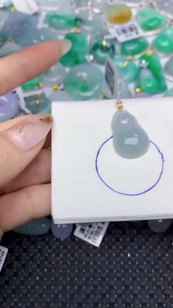 颈饰18K金镶嵌翡翠天然缅甸翡翠a货百元以上9元证书费自理