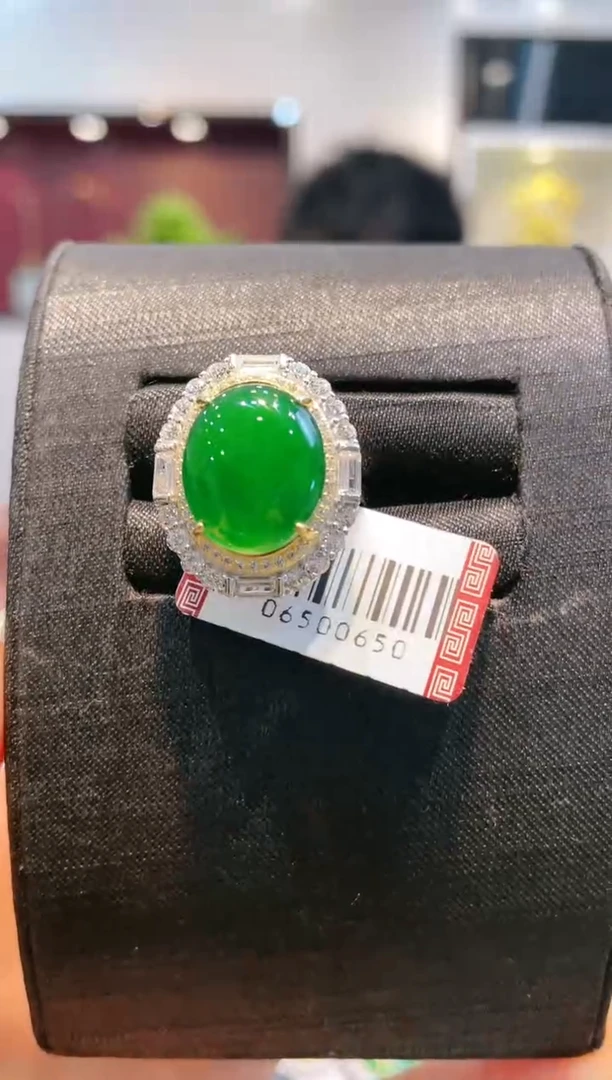 【闪购商品】翡翠颈饰银S925镶嵌A70戒指天然A货翡翠