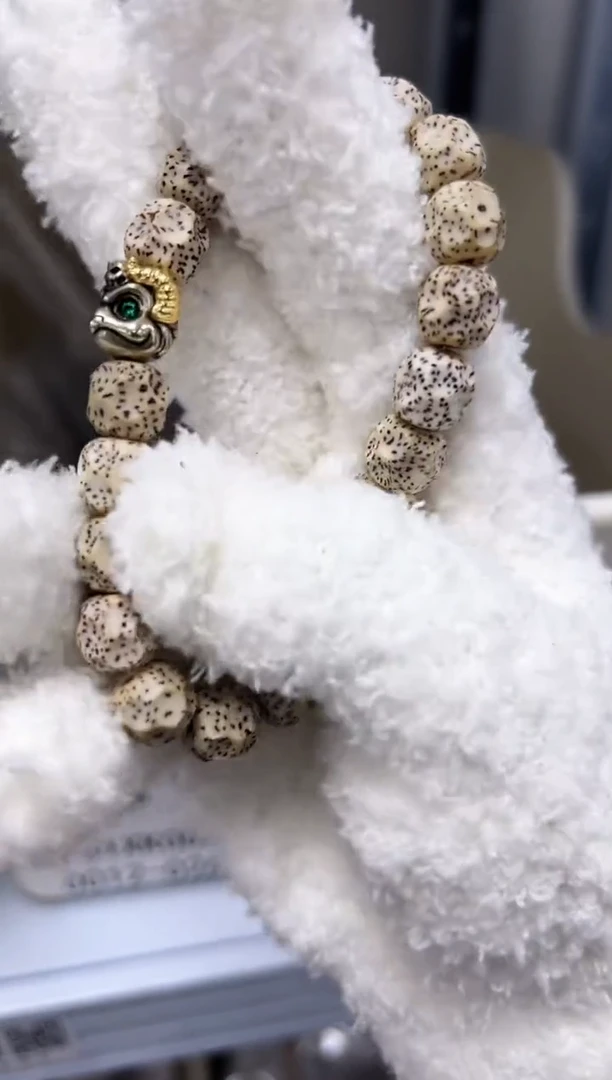 吊坠星月菩提F30XK00021110-020