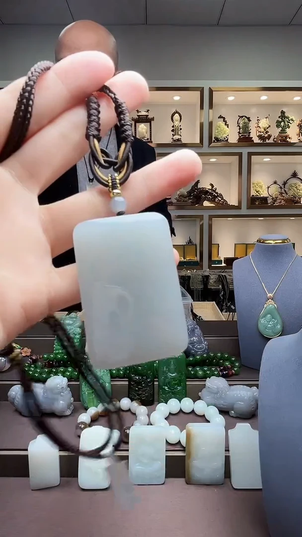 【闪购商品】和田玉颈饰未镶嵌苏