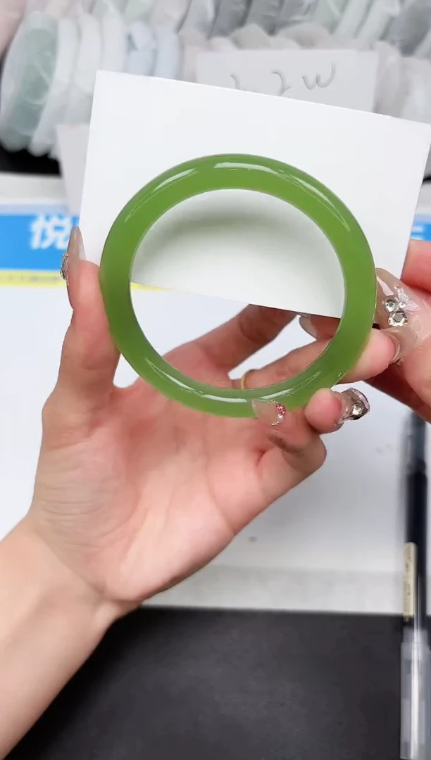 石英质玉手镯未镶嵌106-58.3