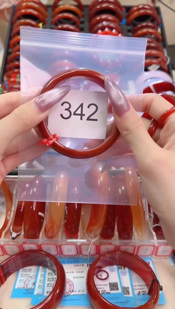 手镯玛瑙/玉髓未镶嵌58圈口*B342