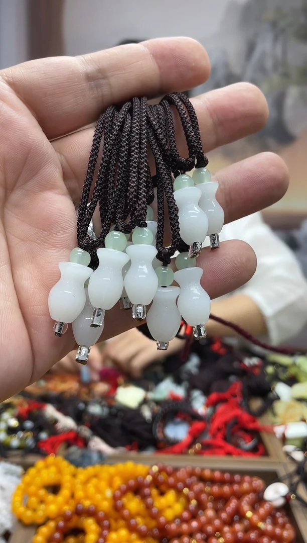 未镶嵌岫玉吊坠用****4·