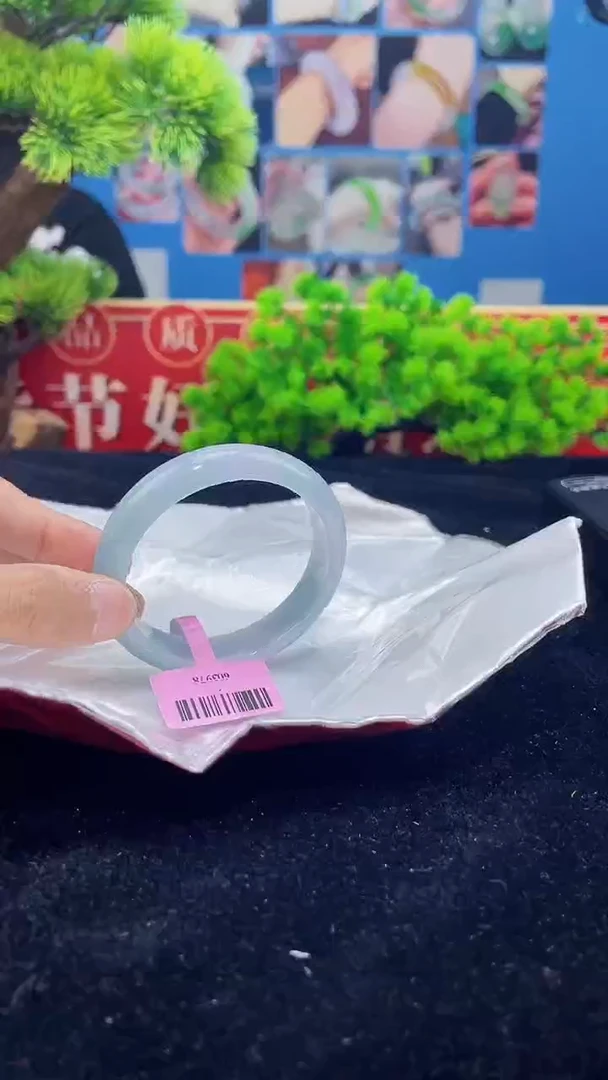 【闪购商品】翡翠手镯（贵妃镯）未镶嵌手镯17