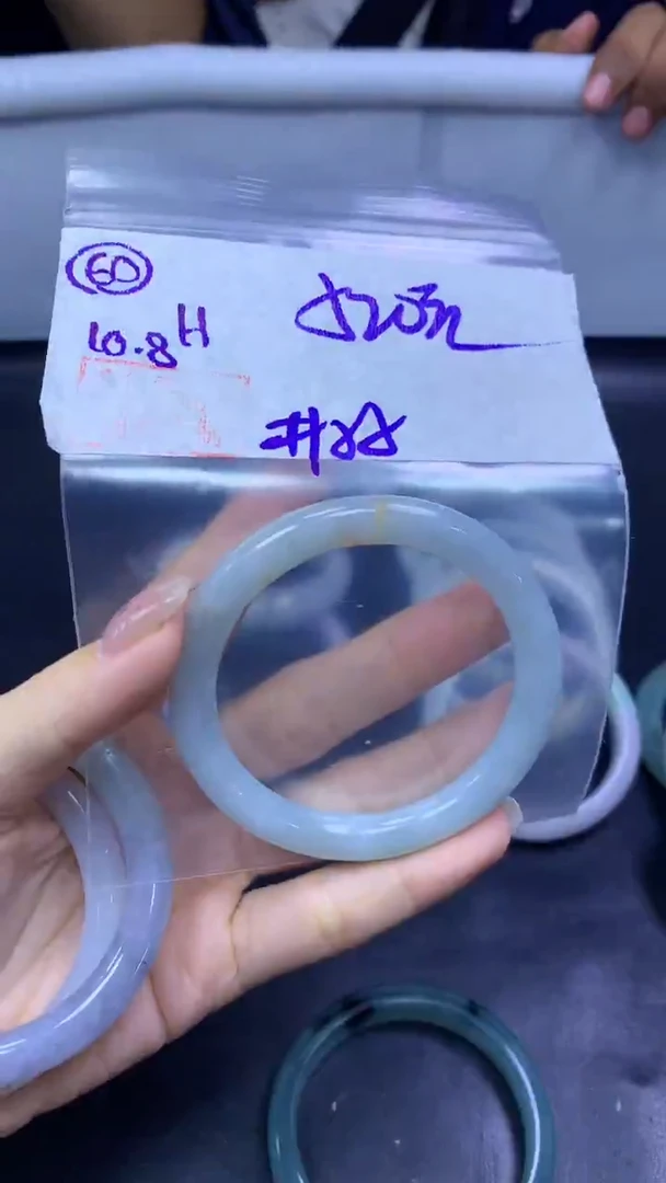 未镶嵌定制翡翠60手镯55+520元+拍一发一