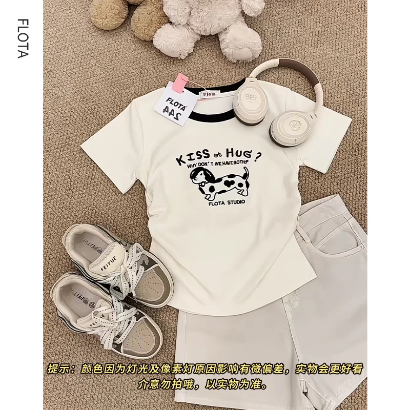 【现货】简约斑点小狗刺绣撞色领口通勤百搭显瘦收腰短袖T恤上衣女