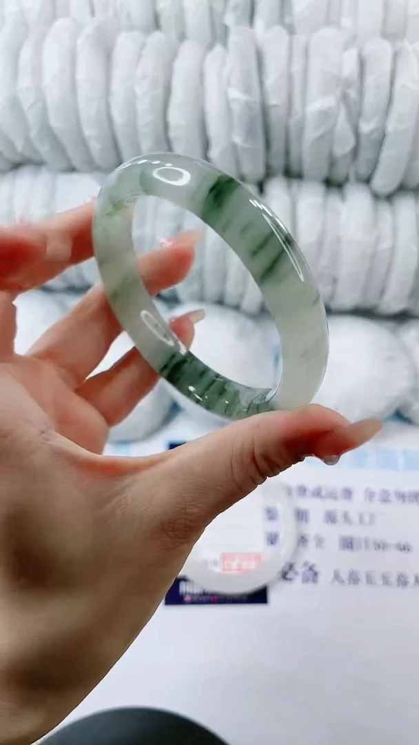 【闪购商品】石英质玉手镯未镶嵌0732974408-多样性发货