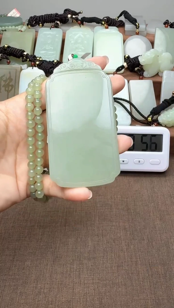 颈饰未镶嵌和田玉1
