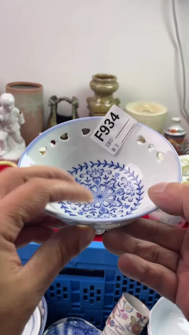 瓷片哩***I77777777777 F934