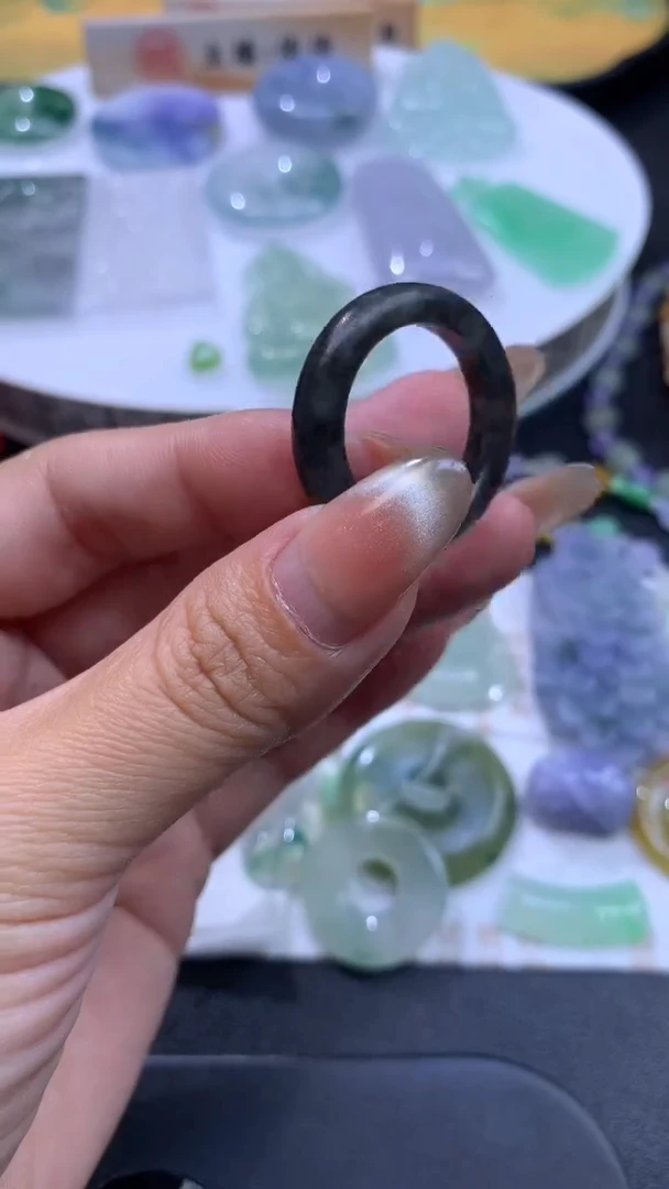 【闪购商品】定制翡翠未镶嵌翡翠