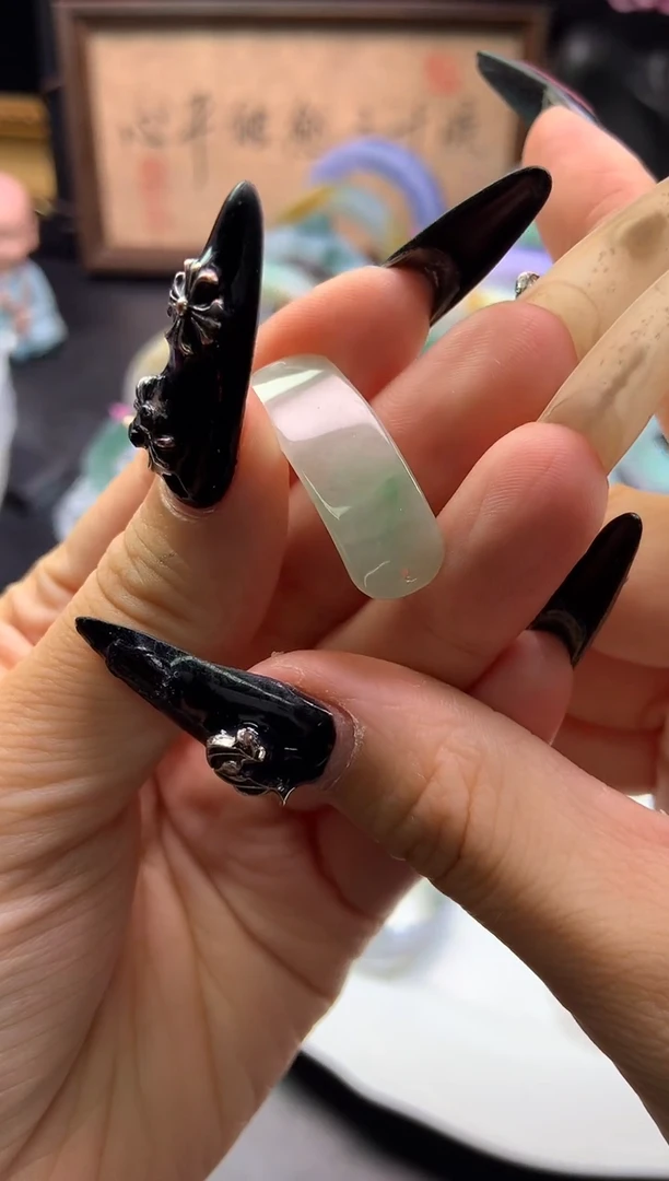 未镶嵌挂件翡翠静****）手牌