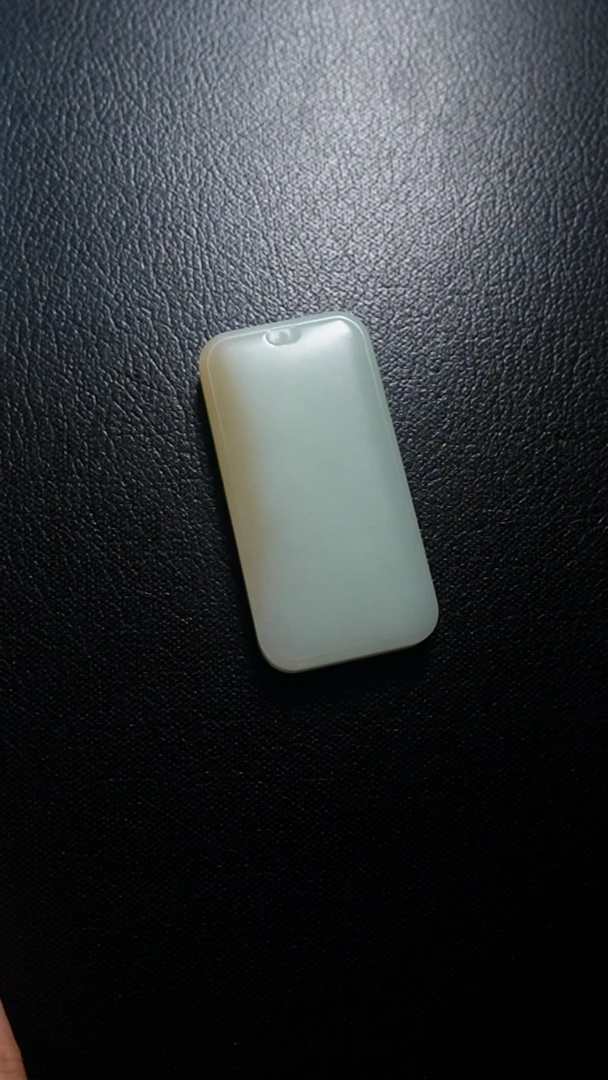 颈饰未镶嵌和田玉无事牌