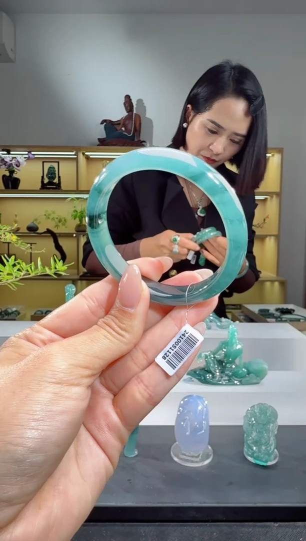 未镶嵌手镯翡翠54圈