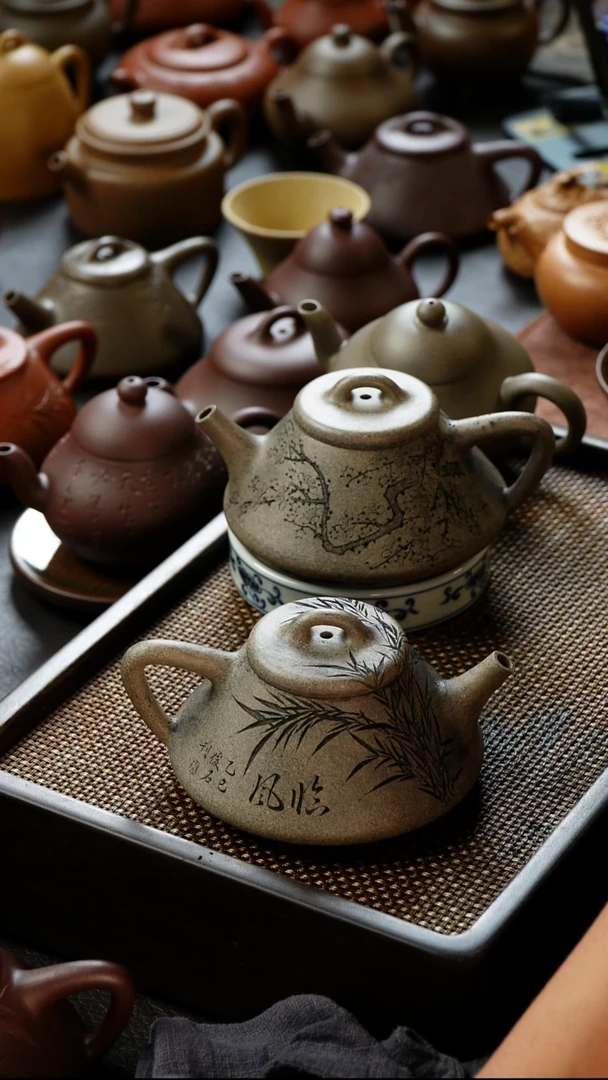 茶壶紫砂青段文瓢刻竹