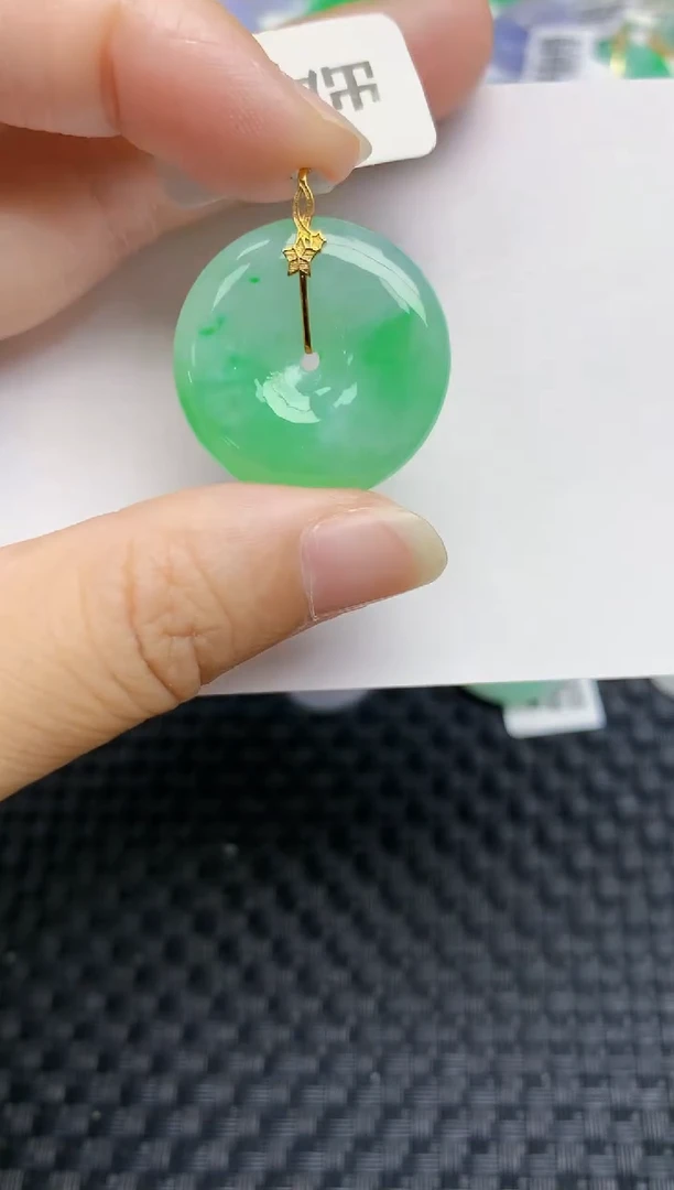 翡翠18K金镶嵌颈饰天然A货翡翠