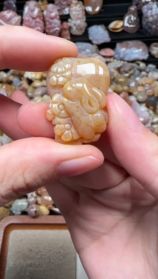 颈饰未镶嵌硅化珊瑚（珊瑚玉）274