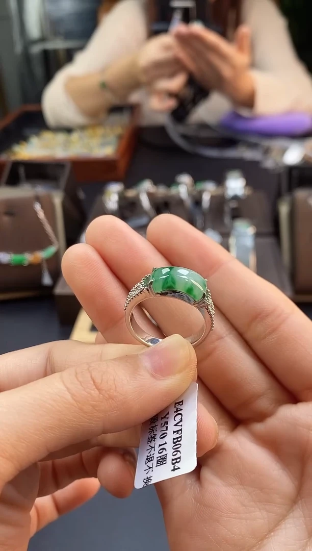 颈饰银S925镶嵌翡翠16886