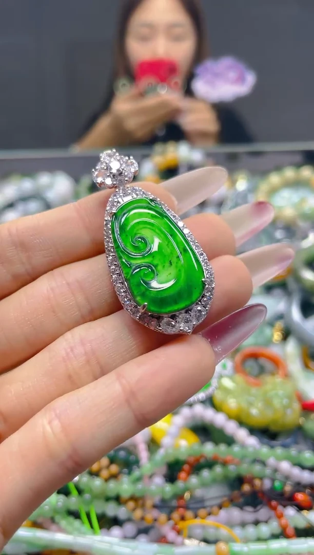 颈饰未镶嵌翡翠/P/翡翠A货，一件也是批发价