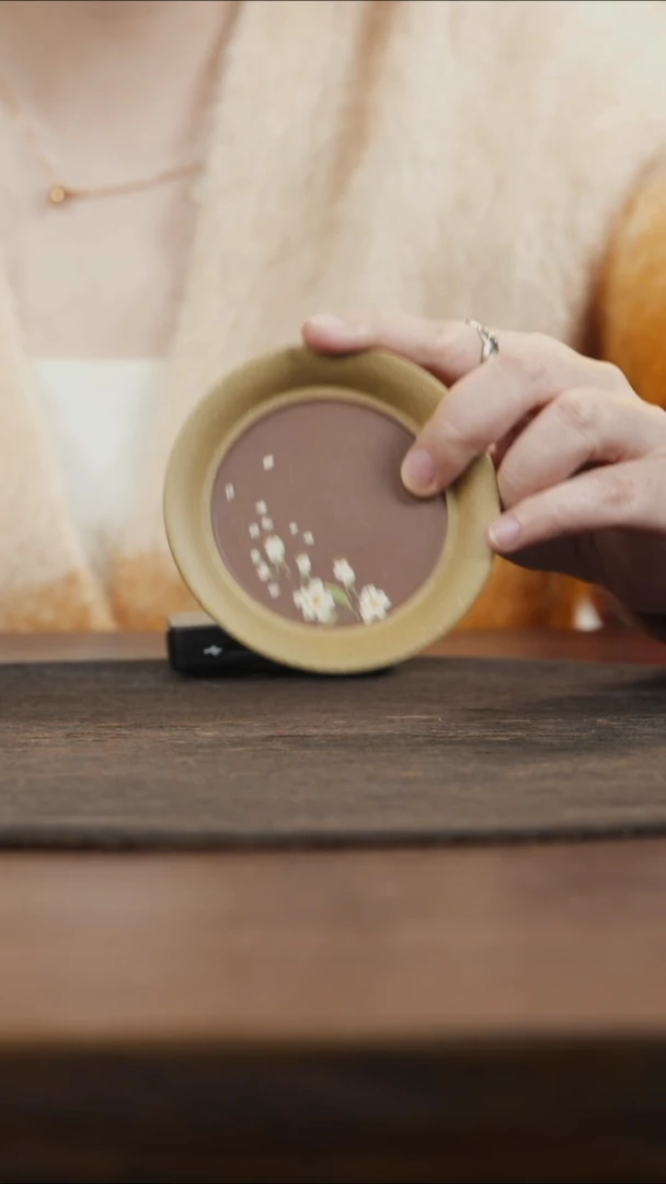 【闪购商品】紫砂茶叶罐黄段边降坡泥底泥绘雏菊杯垫