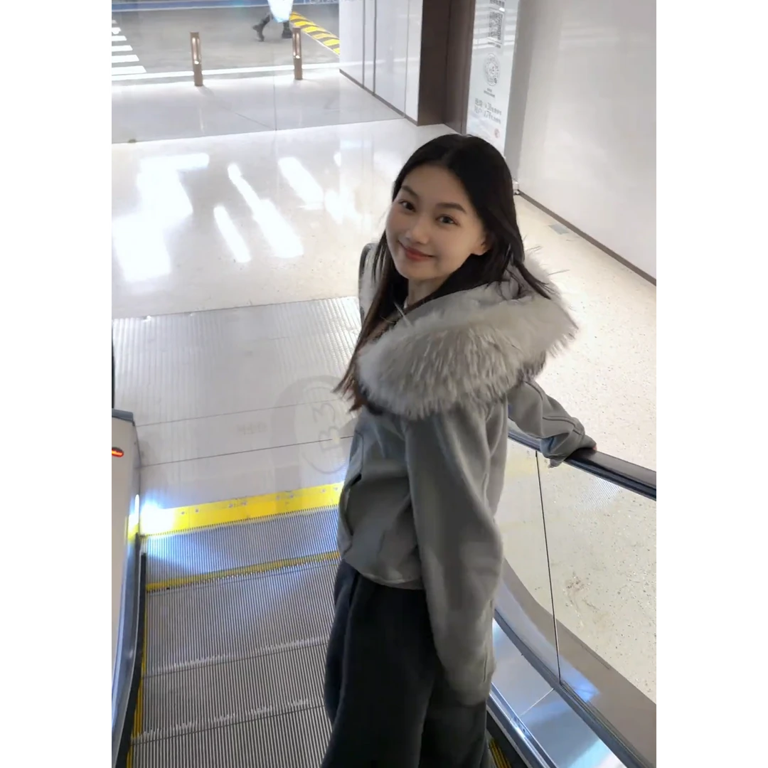 MARIE.COCO复古休闲短款毛领连帽卫衣女秋冬修身显瘦加厚拉链外套