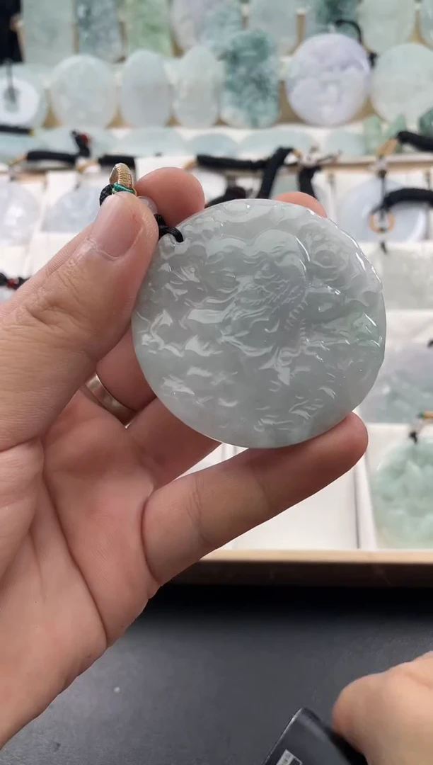 颈饰未镶嵌翡翠....9/26/.124