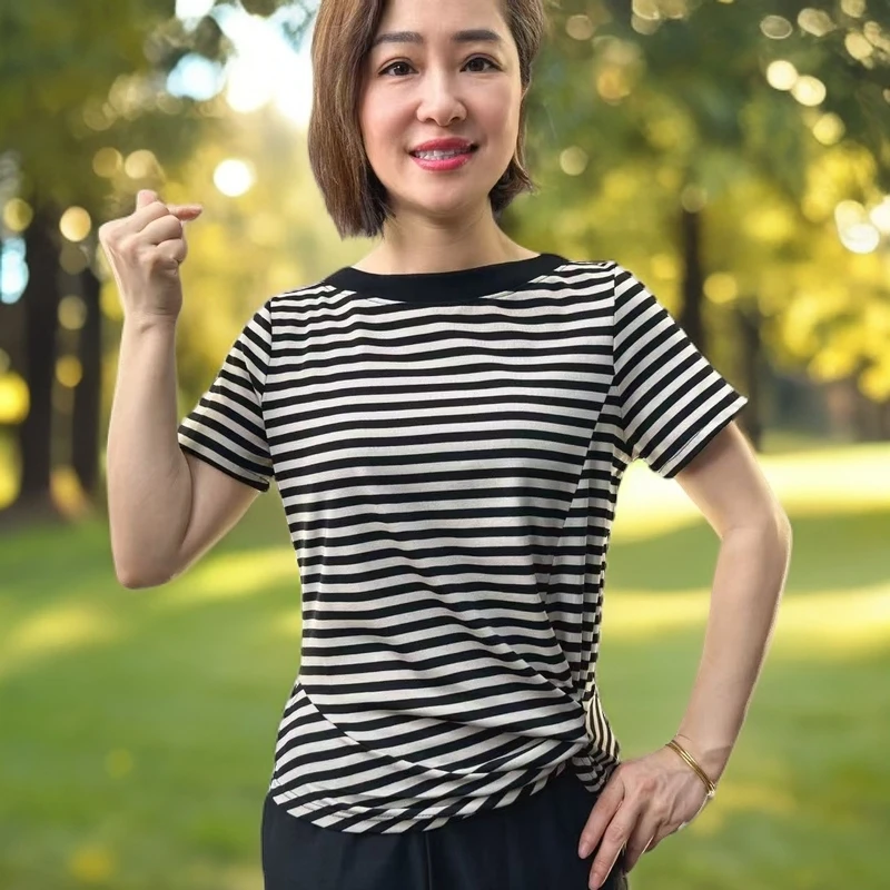 2025夏季时尚新款洋气百搭设计感圆领短袖女士休闲显瘦T恤上衣285