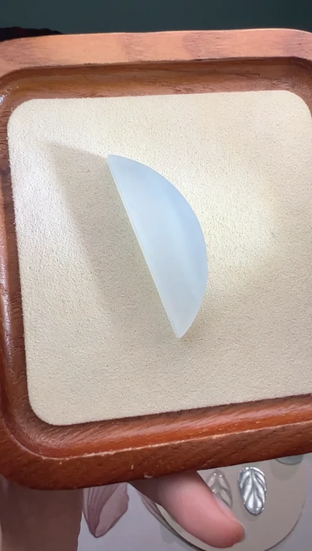 定制翡翠未镶嵌白冰料