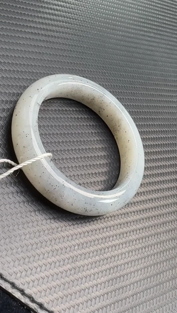 未镶嵌手镯和田玉黑山微色差散墨青花57手镯确认返200米